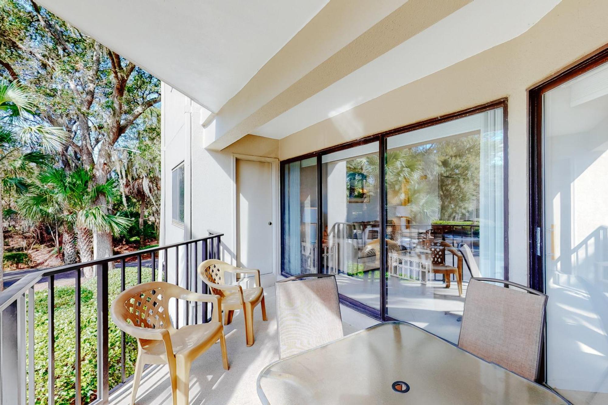 Forest Beach Villas ヒルトンヘッドアイランド 部屋 写真